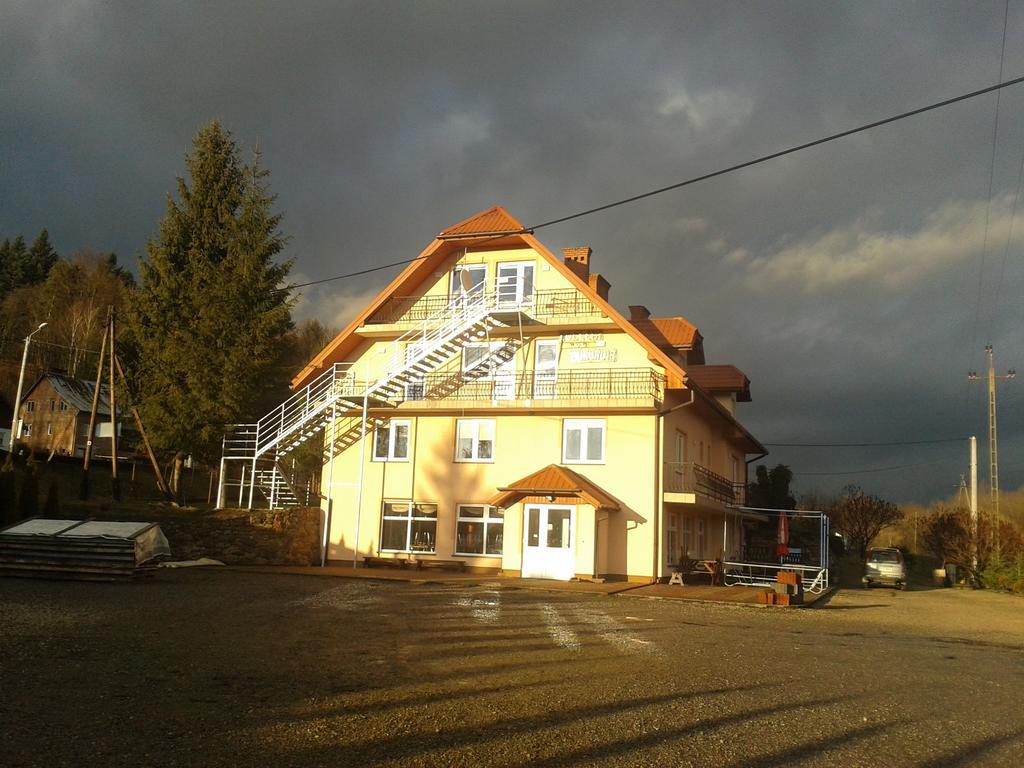 Noclegi Pod Bukowina Myczkowce Quarto foto